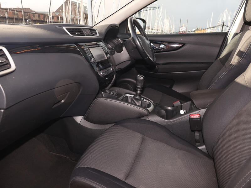 Used Nissan Qashqai 2016 for sale - 76789013: Photo 2