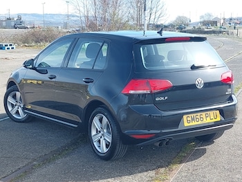 Used Volkswagen Golf 2017 for sale - 78071198: Photo