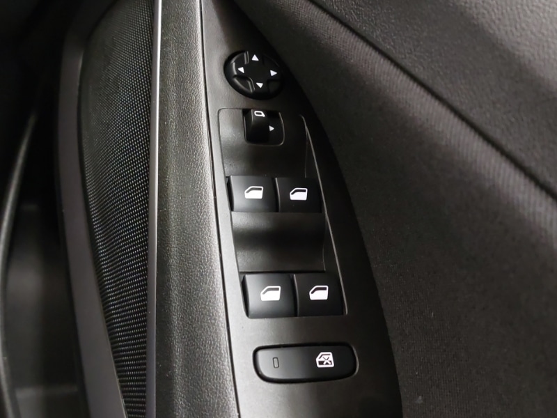 Used Vauxhall Crossland 2022 for sale - 76141005: Photo 18