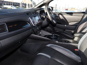 Used Nissan Leaf 2022 for sale - 76518894: Photo