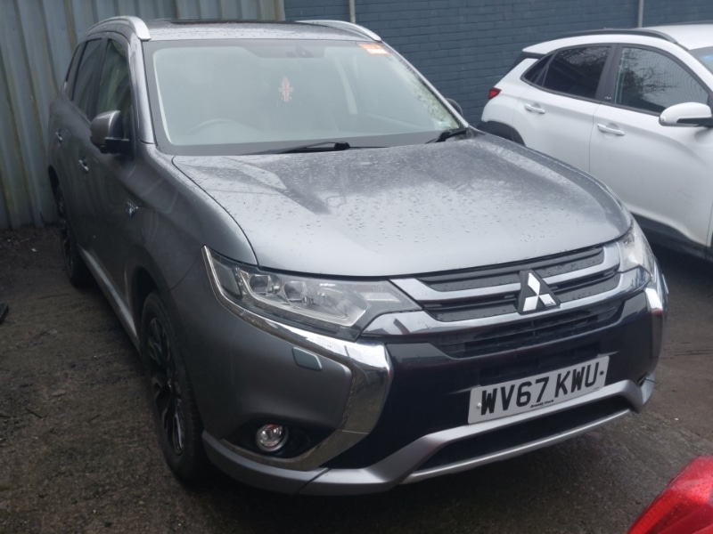 Used Mitsubishi Outlander 2017 for sale - 77721936: Photo 1