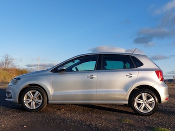 Used Volkswagen Polo 2017 for sale - 77379738: Photo