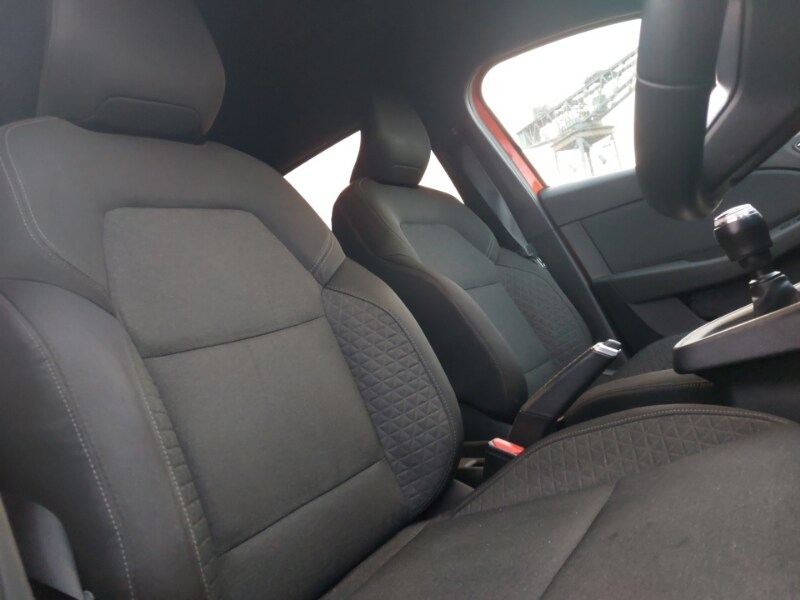 Used Renault Clio 2020 for sale - 77475855: Photo 15