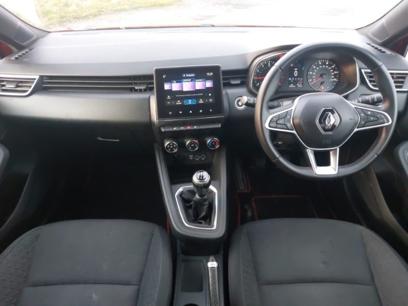 Used Renault Clio 2020 for sale - 77475855: Photo 2