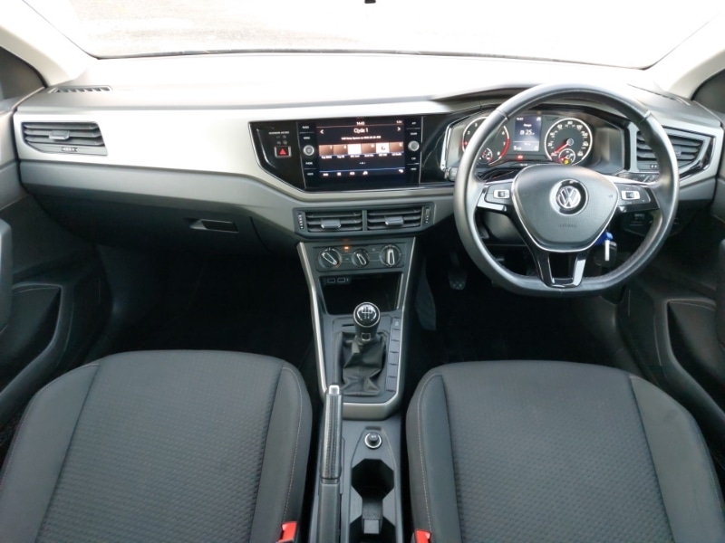 Used Volkswagen Polo 2018 for sale - 76897516: Photo 2