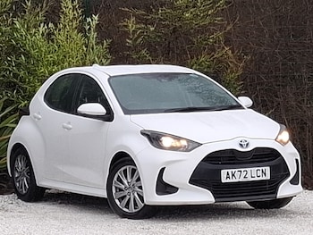 Used Toyota Yaris 2022 for sale - 77999837: Photo