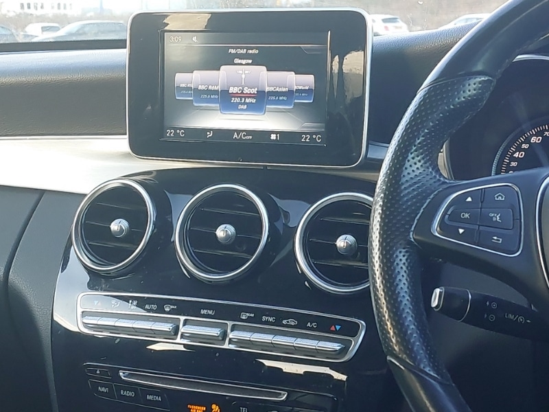 Used Mercedes-Benz C Class 2015 for sale - 77130227: Photo 10