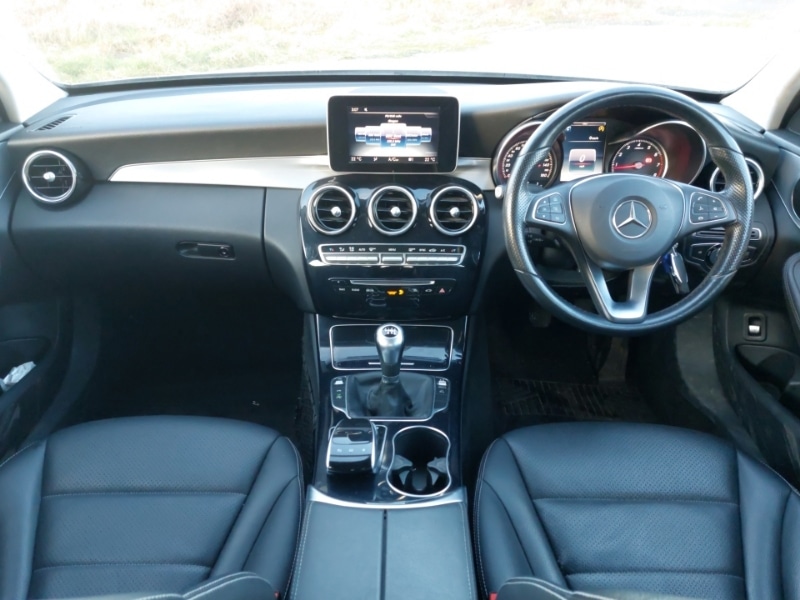 Used Mercedes-Benz C Class 2015 for sale - 77130227: Photo 2