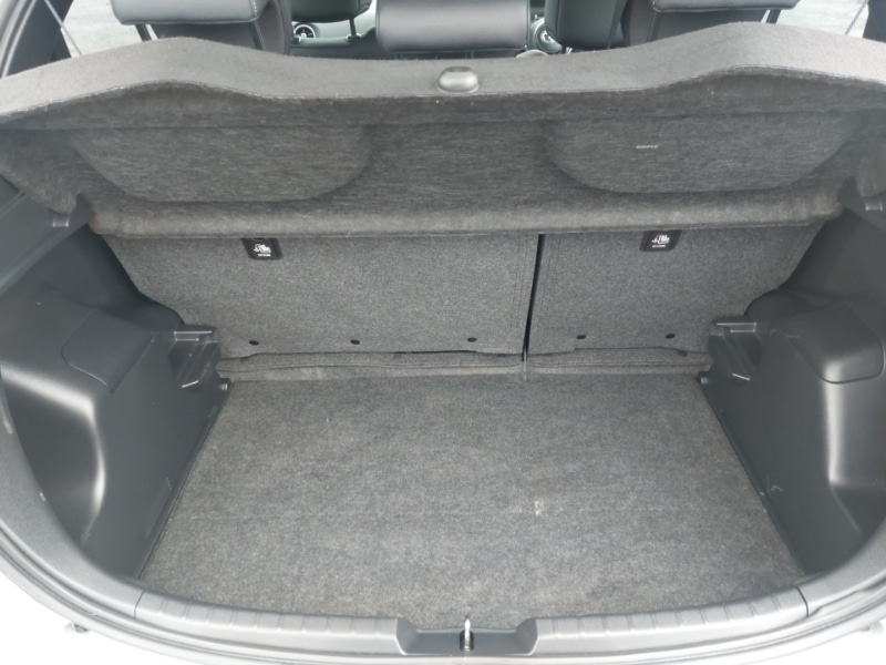 Used Toyota Yaris 2019 for sale - 77797484: Photo 8