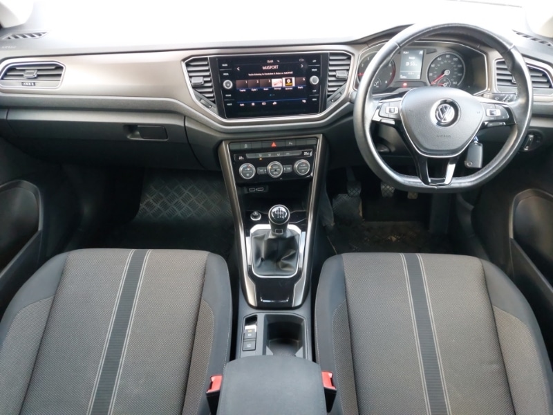 Used Volkswagen T-Roc 2019 for sale - 76726426: Photo 2