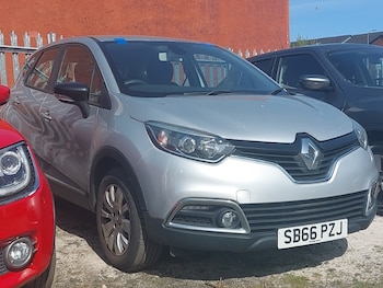 Used Renault Captur 2016 for sale - 78440310: Photo