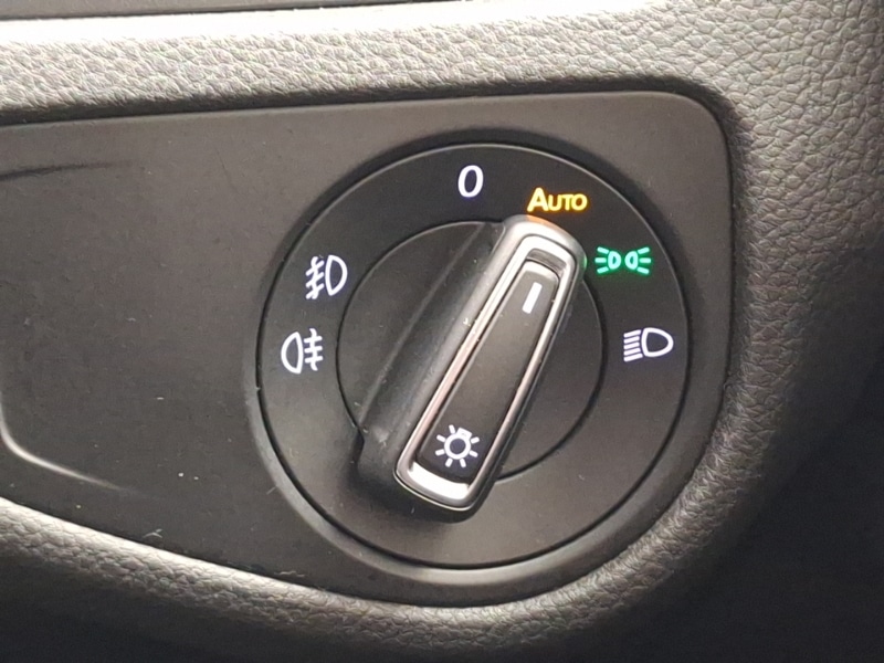 Used Volkswagen Golf 2019 for sale - 77289657: Photo 14