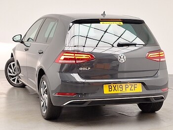 Used Volkswagen Golf 2019 for sale - 77289657: Photo