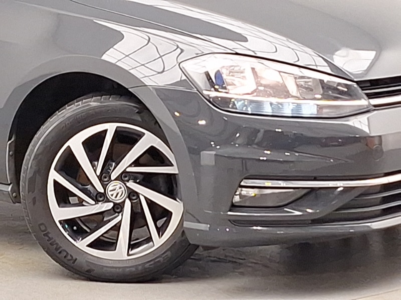 Used Volkswagen Golf 2019 for sale - 77289657: Photo 9