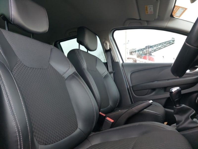 Used Renault Clio 2018 for sale - 77392941: Photo 17