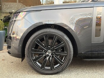 Used Land Rover Range Rover 2023 for sale - 76990151: Photo