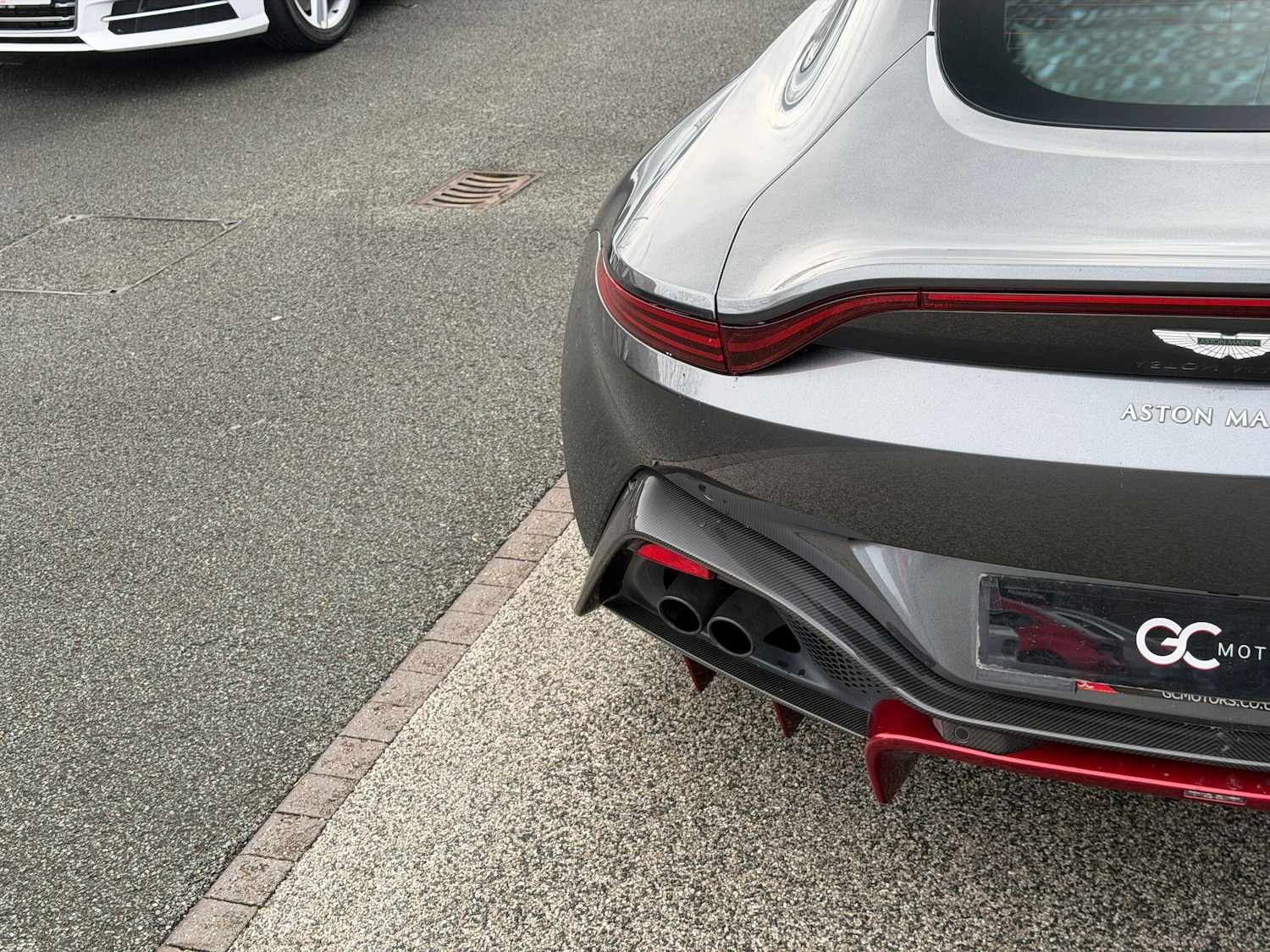 Used Aston Martin Vantage 2019 for sale - 77624926: Photo 13