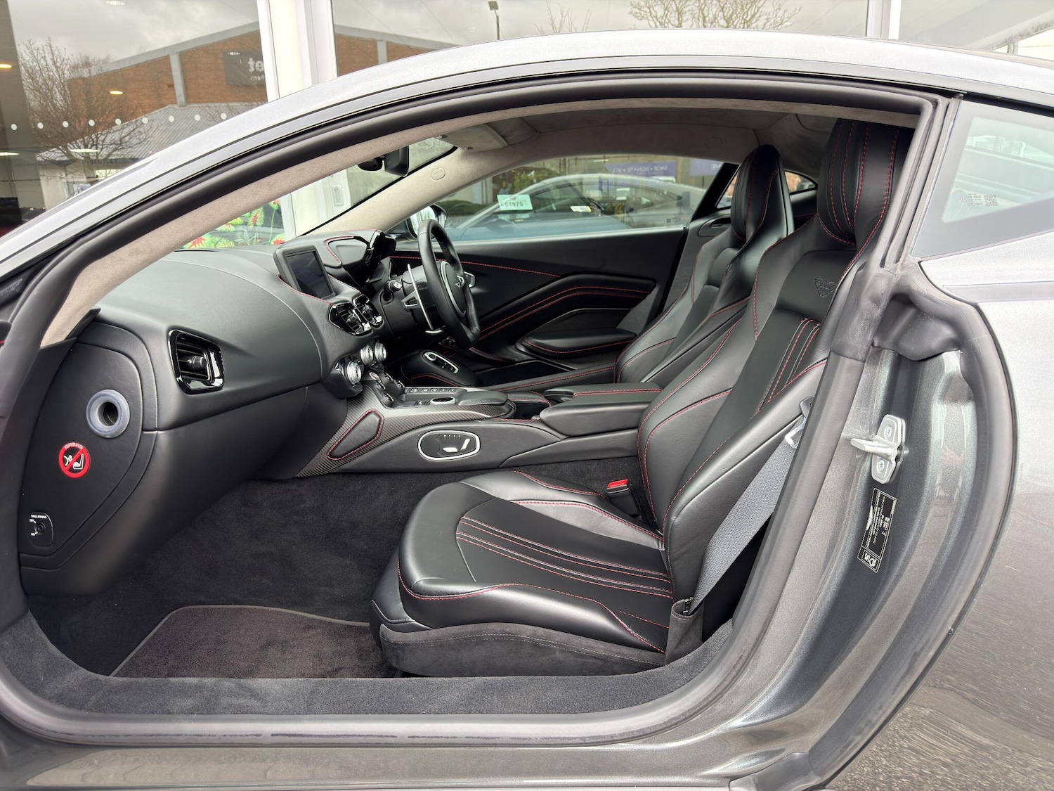 Used Aston Martin Vantage 2019 for sale - 77624926: Photo 18