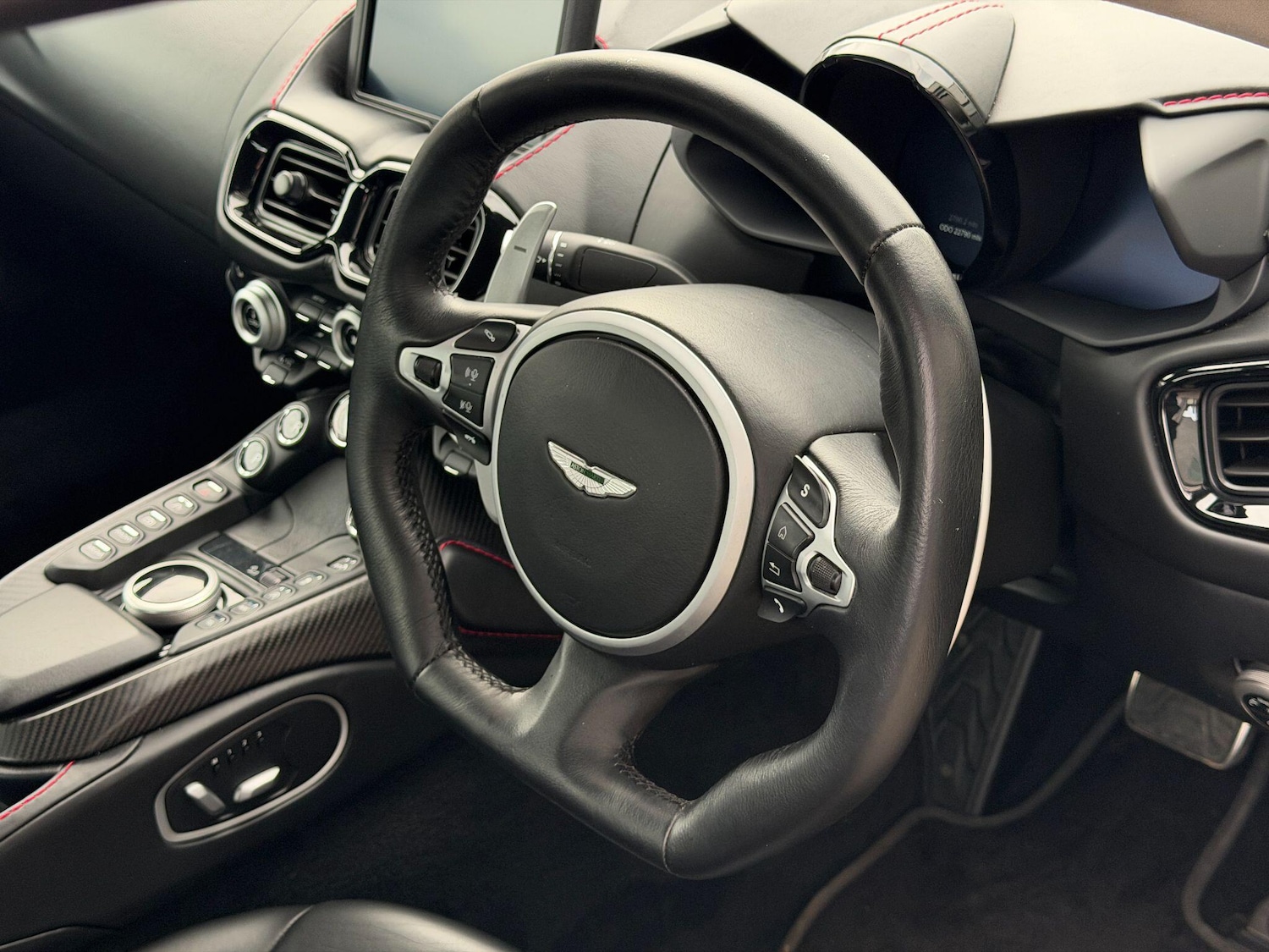 Used Aston Martin Vantage 2019 for sale - 77624926: Photo 21