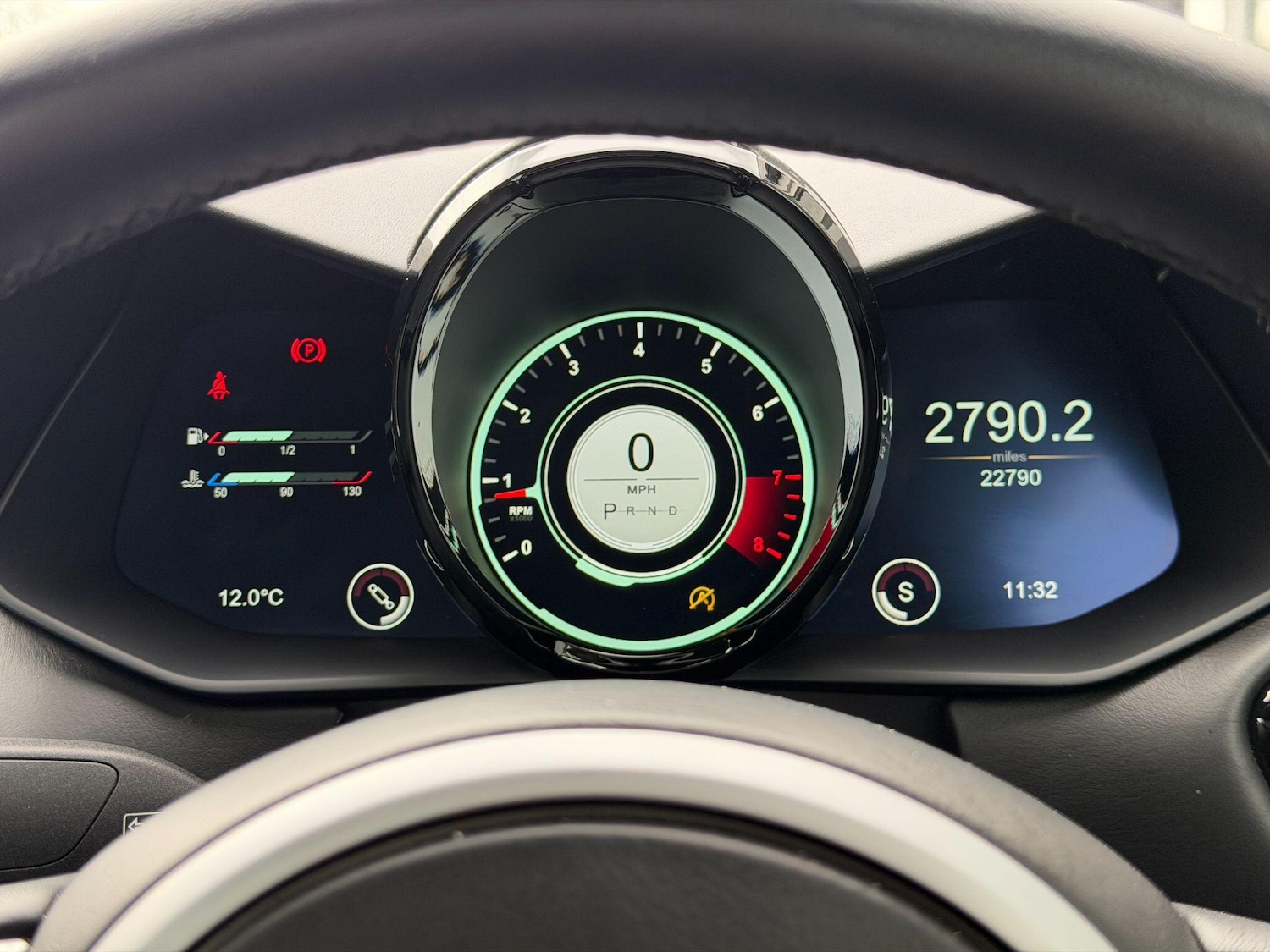 Used Aston Martin Vantage 2019 for sale - 77624926: Photo 32