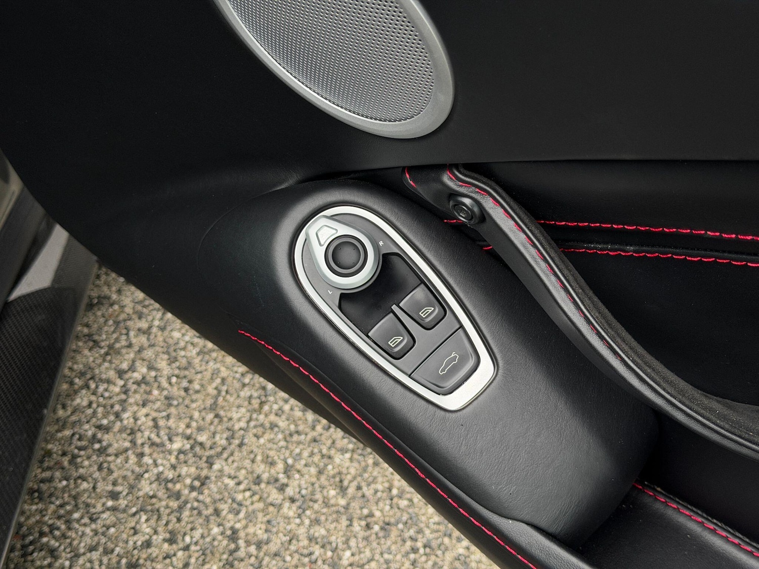 Used Aston Martin Vantage 2019 for sale - 77624926: Photo 46