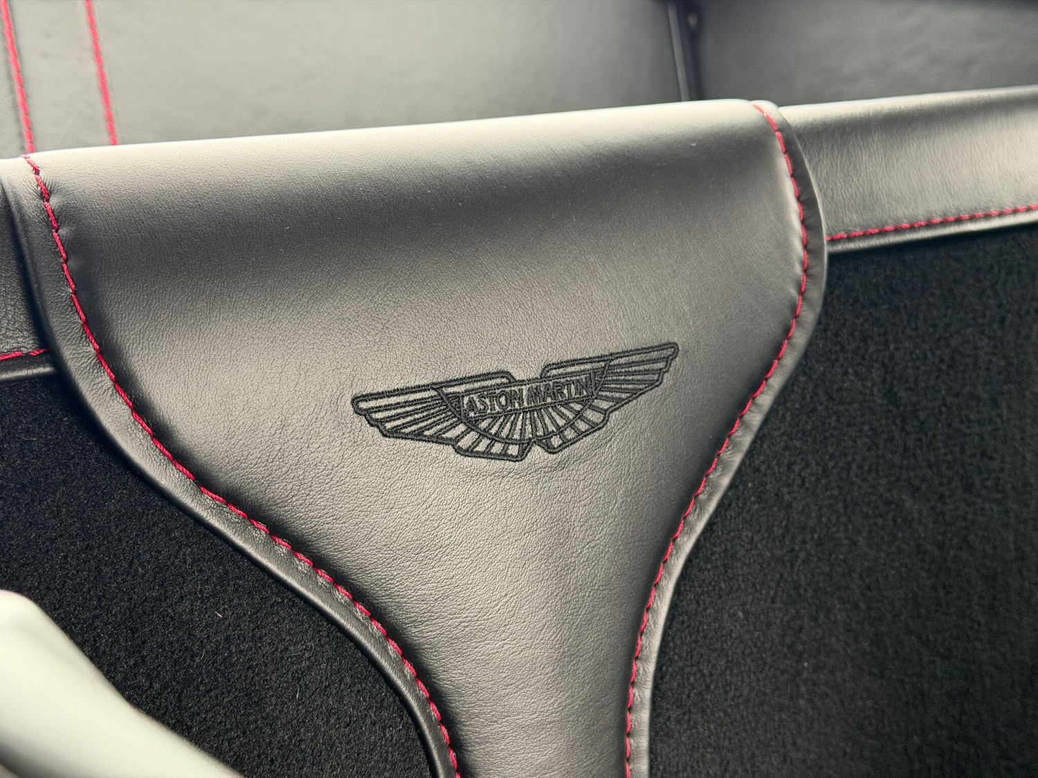 Used Aston Martin Vantage 2019 for sale - 77624926: Photo 53