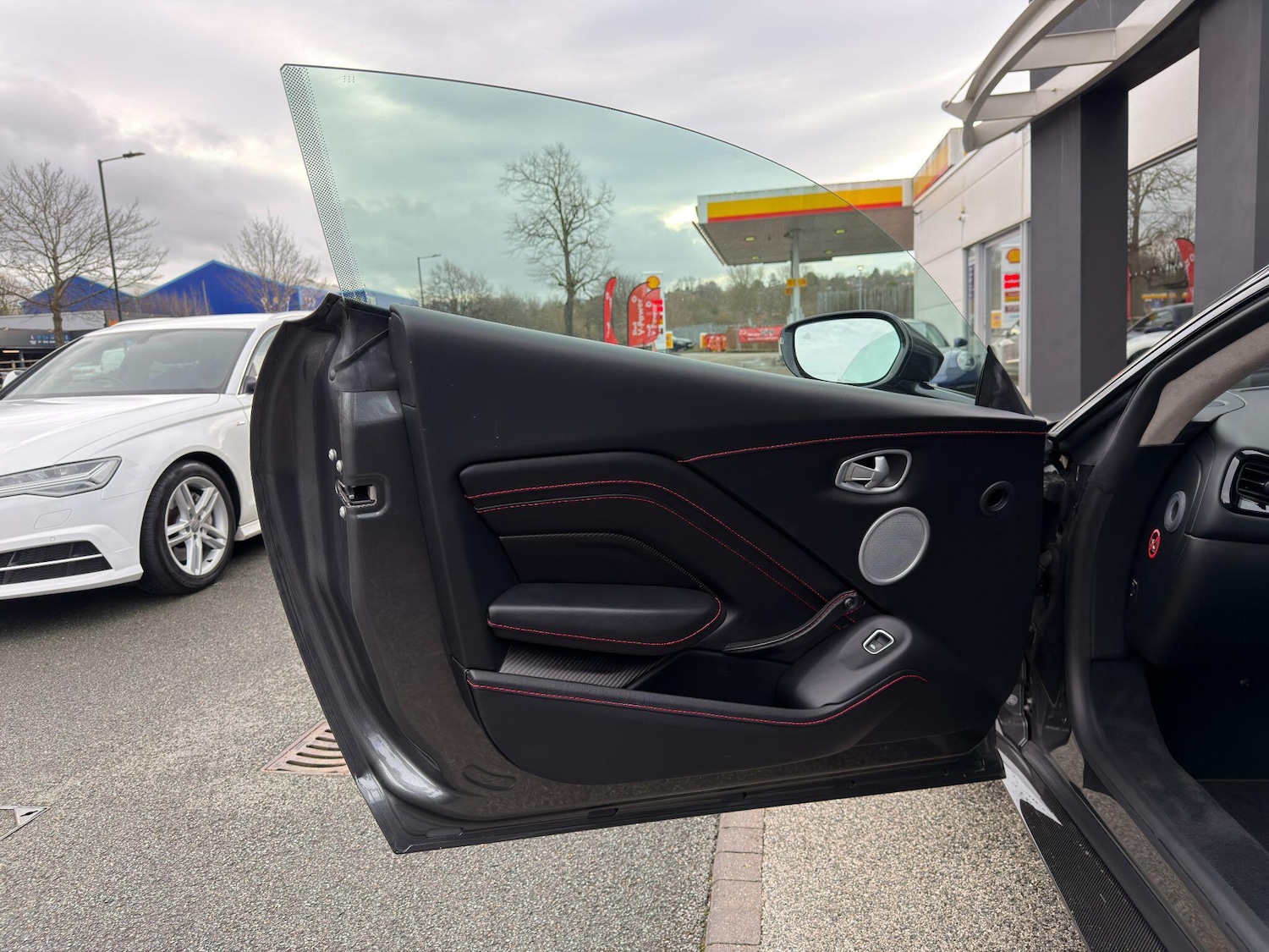 Used Aston Martin Vantage 2019 for sale - 77624926: Photo 54