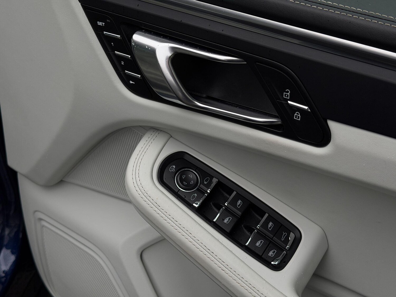 Used Porsche Macan for sale - 77468860: Photo 49