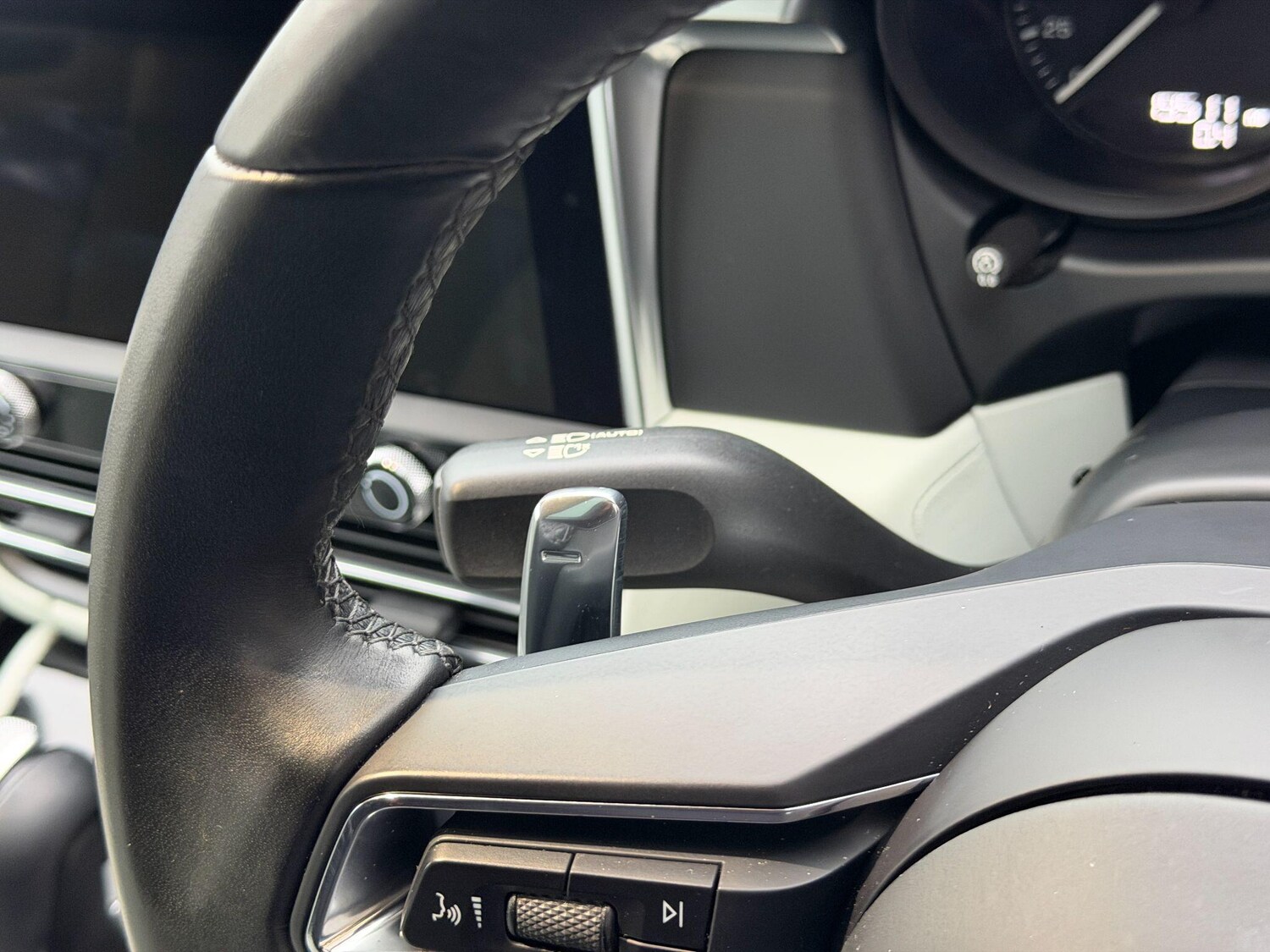 Used Porsche Macan for sale - 77468860: Photo 52