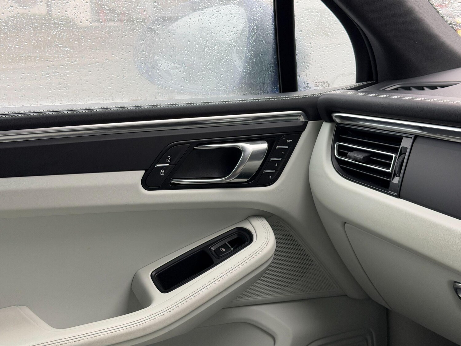 Used Porsche Macan for sale - 77468860: Photo 55