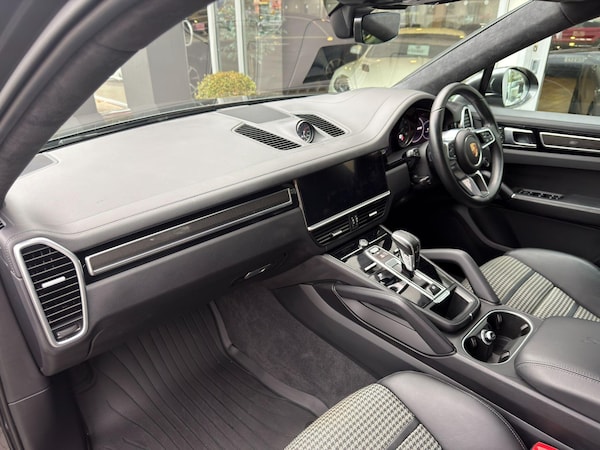 Used Porsche Cayenne 2023 for sale - 76200691: Photo 15