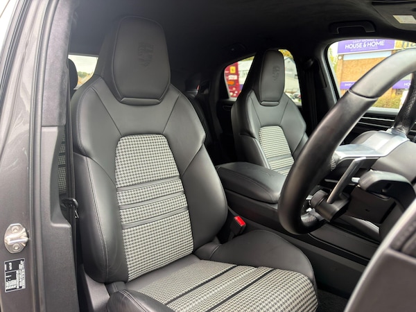 Used Porsche Cayenne 2023 for sale - 76200691: Photo 17