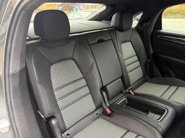 Used Porsche Cayenne 2023 for sale - 76200691: Photo 20
