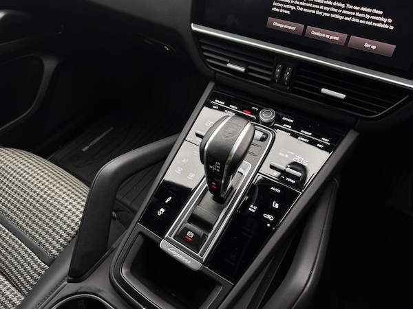 Used Porsche Cayenne 2023 for sale - 76200691: Photo 46