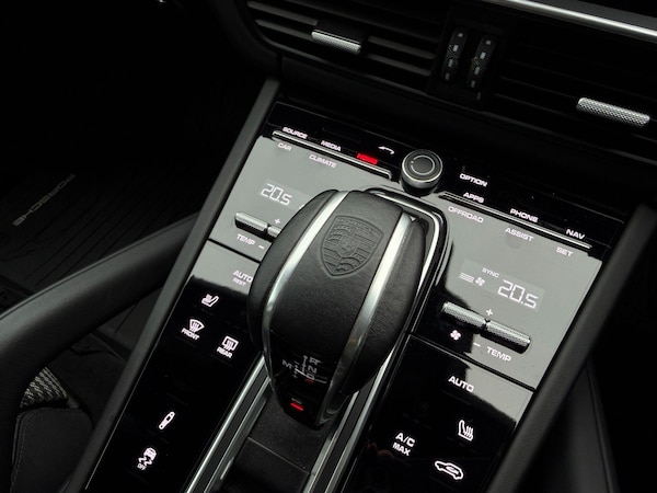 Used Porsche Cayenne 2023 for sale - 76200691: Photo 50