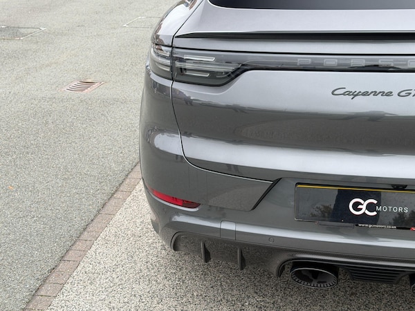 Used Porsche Cayenne 2023 for sale - 76200691: Photo 61
