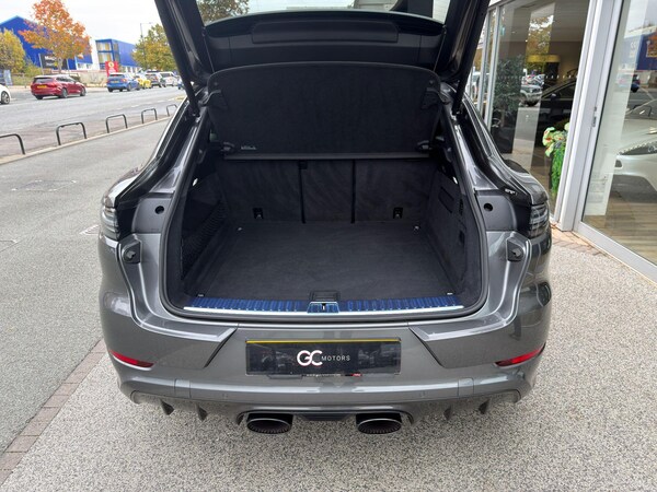 Used Porsche Cayenne 2023 for sale - 76200691: Photo 72