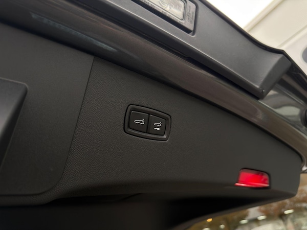 Used Porsche Cayenne 2023 for sale - 76200691: Photo 74