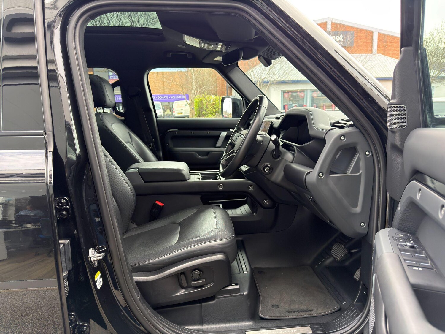 Used Land Rover Defender 110 2022 for sale - 77624906: Photo 19