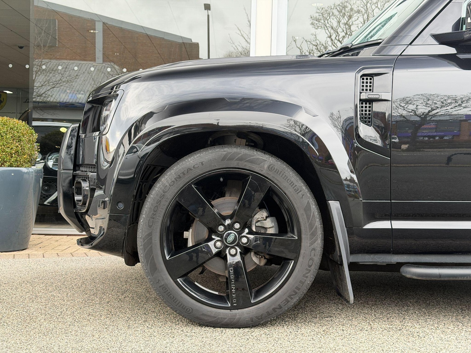 Used Land Rover Defender 110 2022 for sale - 77624906: Photo 3