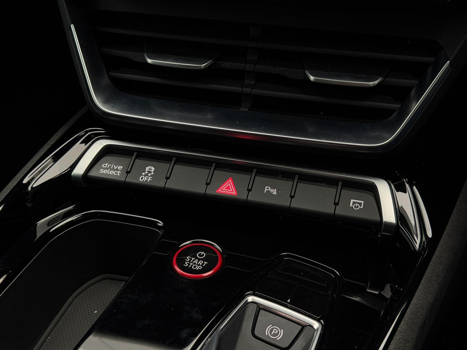 Used Audi RS e-tron GT 2022 for sale - 76584371: Photo 65