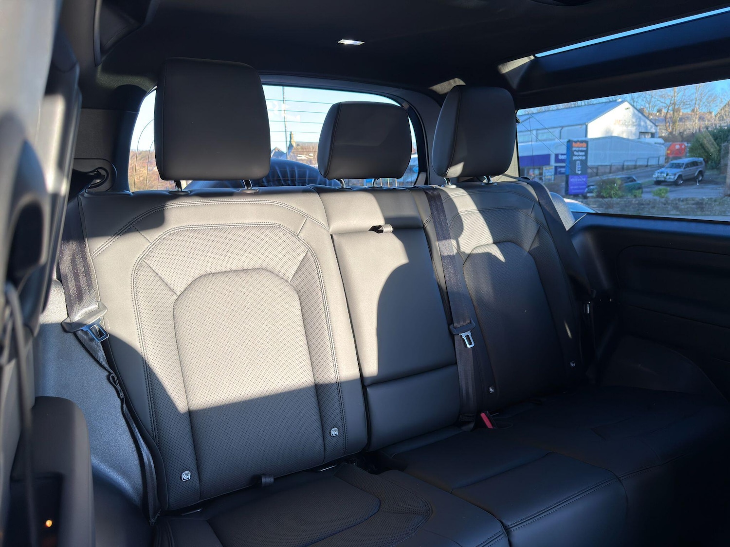 Used Land Rover Defender 90 2024 for sale - 77074041: Photo 19