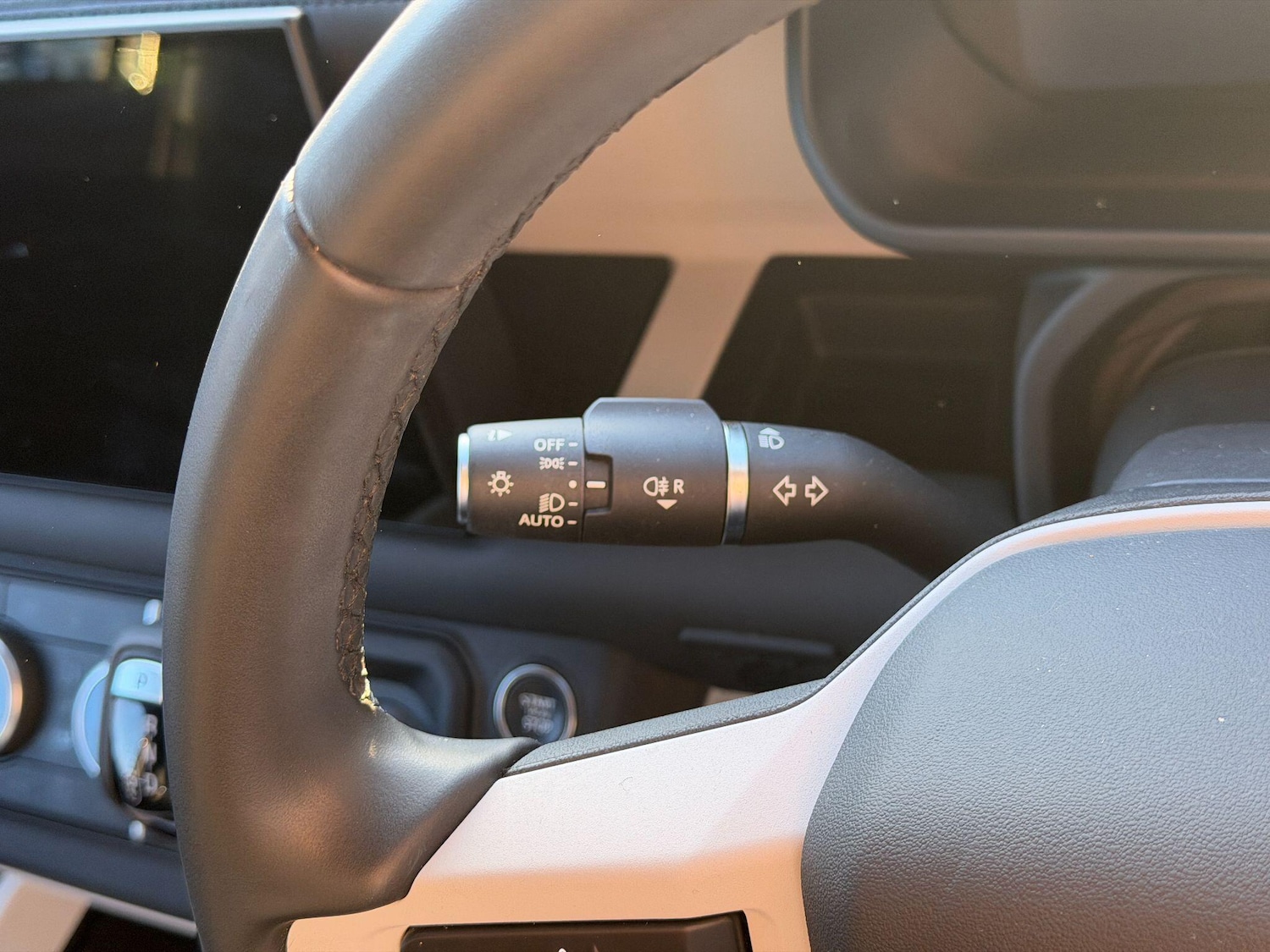 Used Land Rover Defender 90 2024 for sale - 77074041: Photo 24