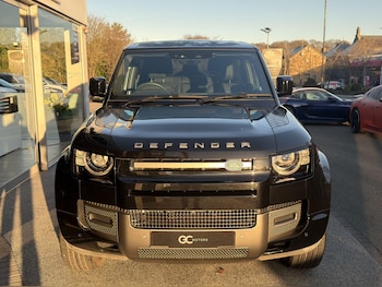 Used Land Rover Defender 90 2024 for sale - 77074041: Photo