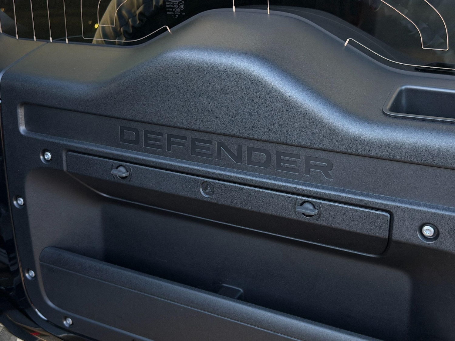 Used Land Rover Defender 90 2024 for sale - 77074041: Photo 61