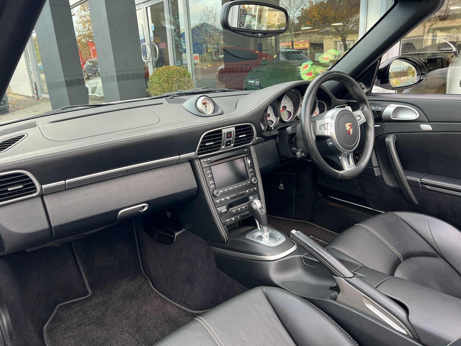 Used Porsche 911 2011 for sale - 76370135: Photo 13