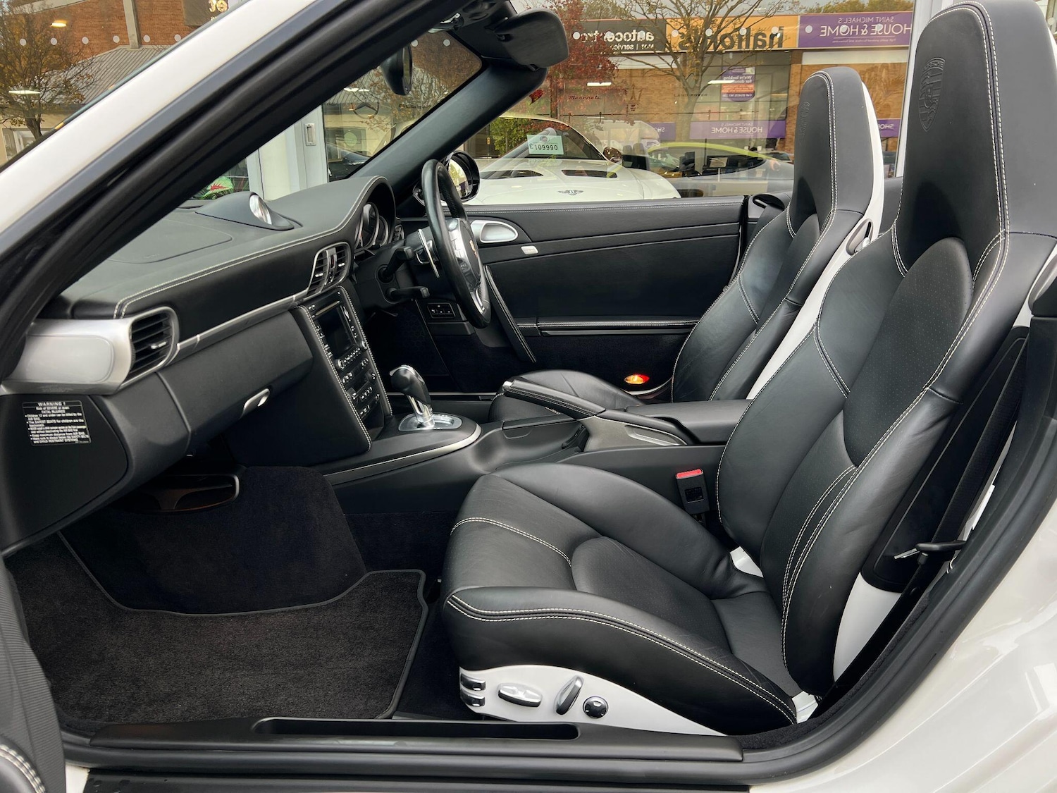 Used Porsche 911 2011 for sale - 76370135: Photo 14