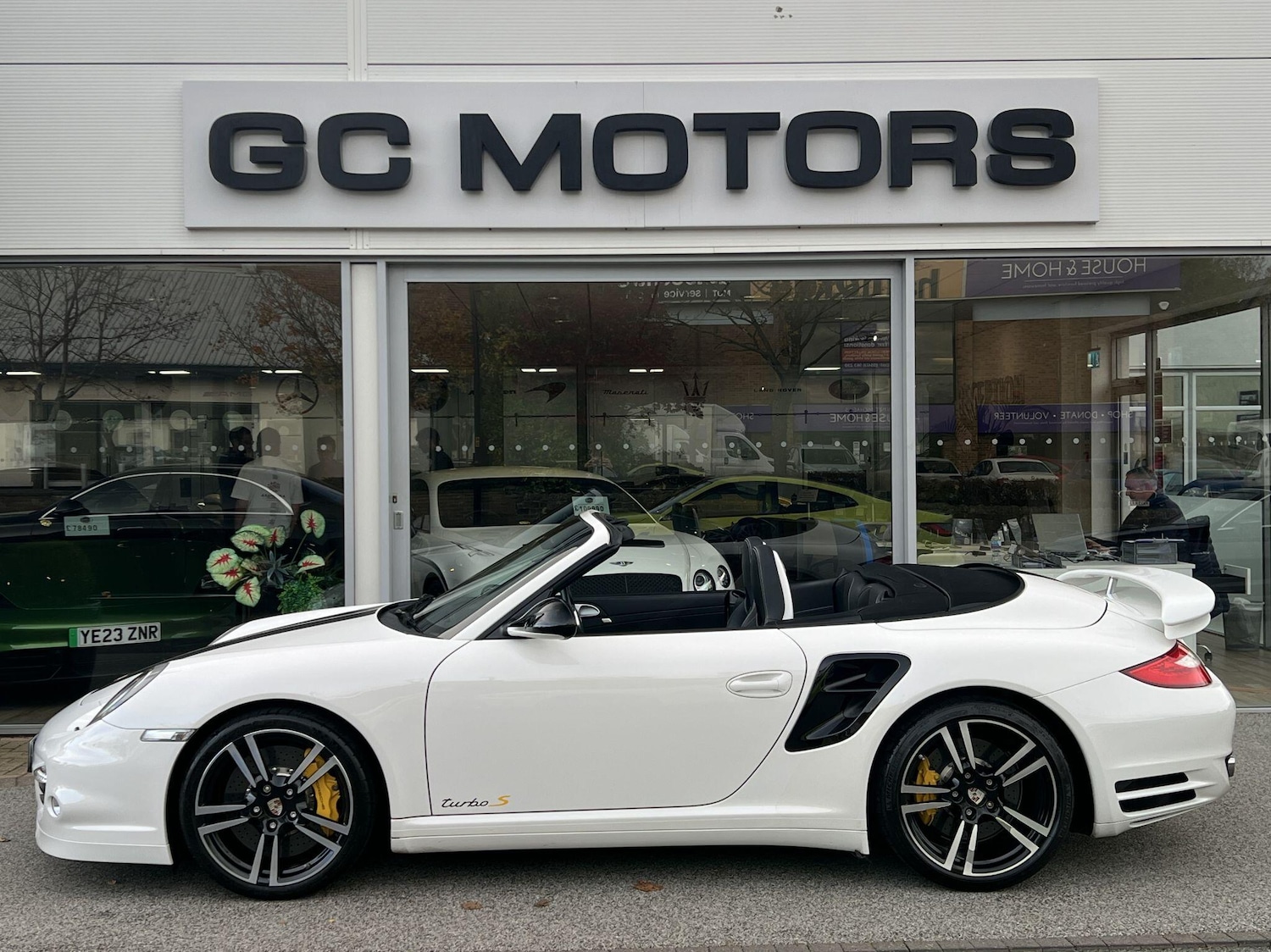 Used Porsche 911 2011 for sale - 76370135: Photo 4