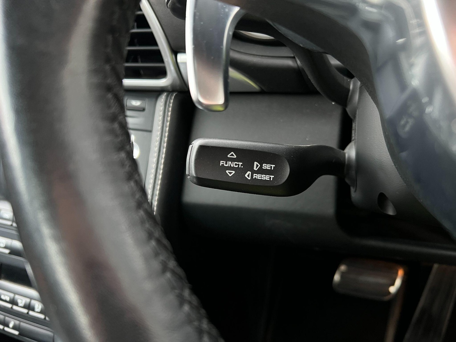 Used Porsche 911 2011 for sale - 76370135: Photo 40