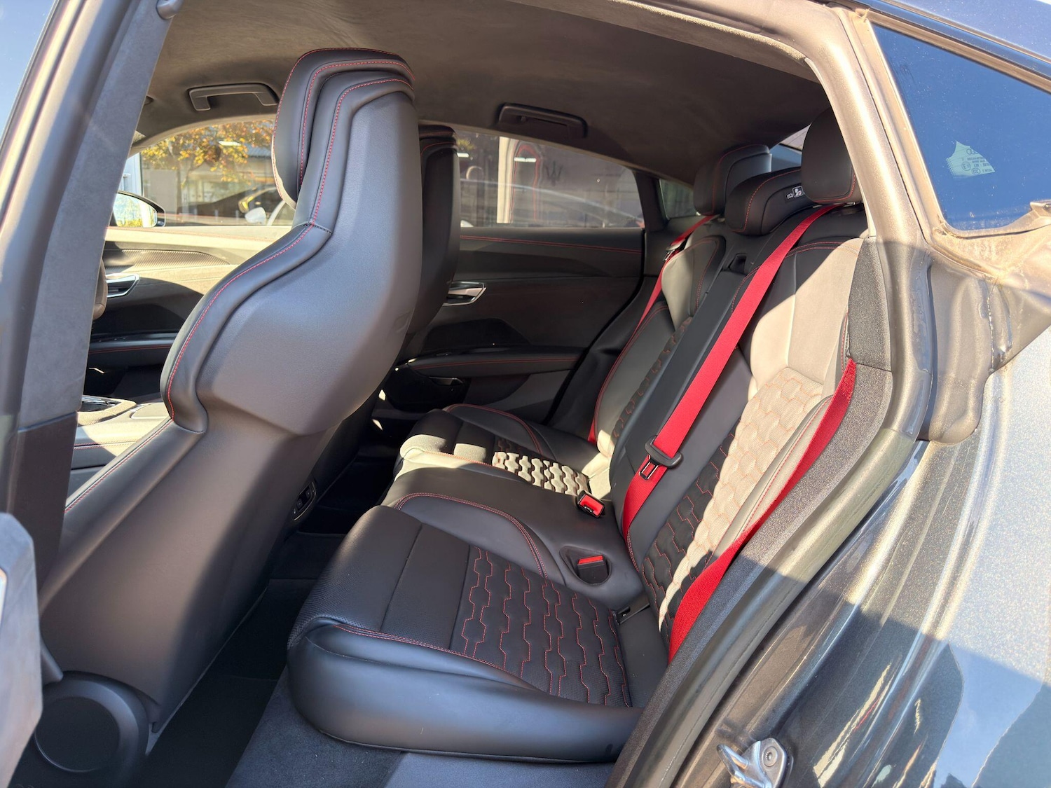 Used Audi RS e-tron GT 2023 for sale - 76042170: Photo 24